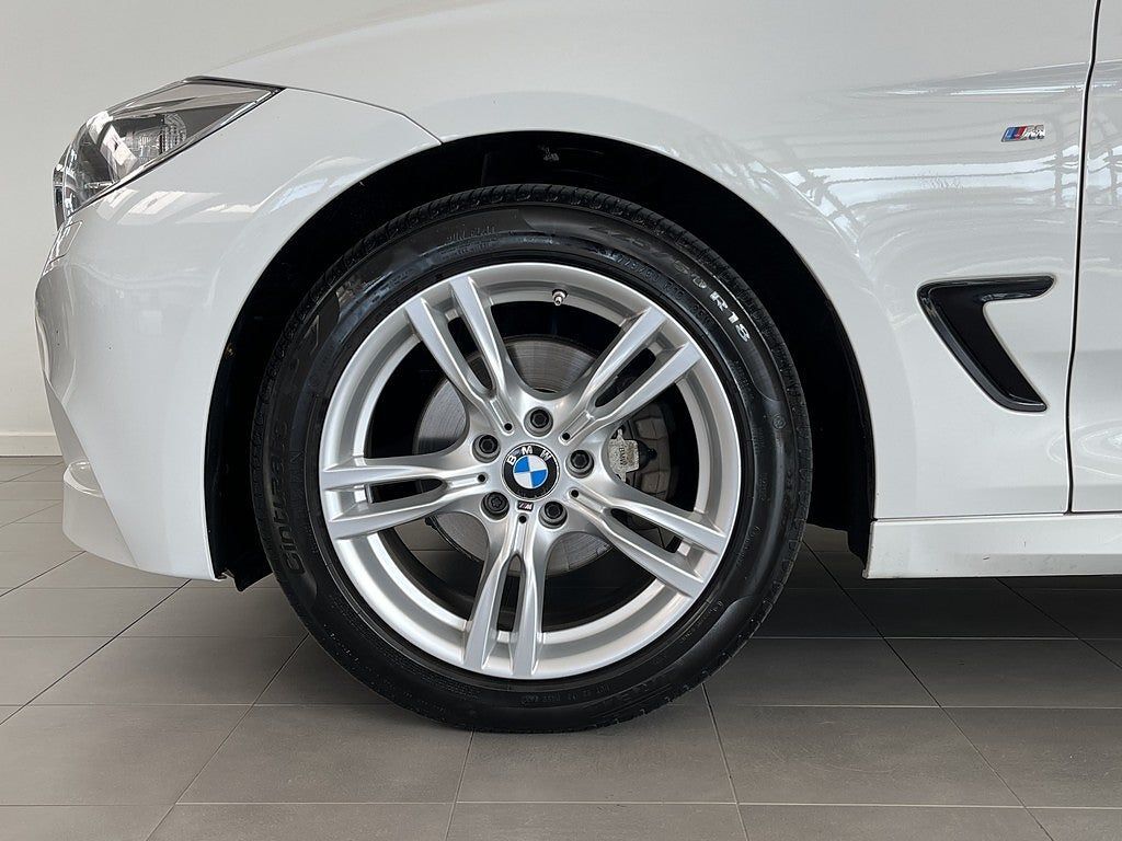 BMW 320 2015, photo 4/29