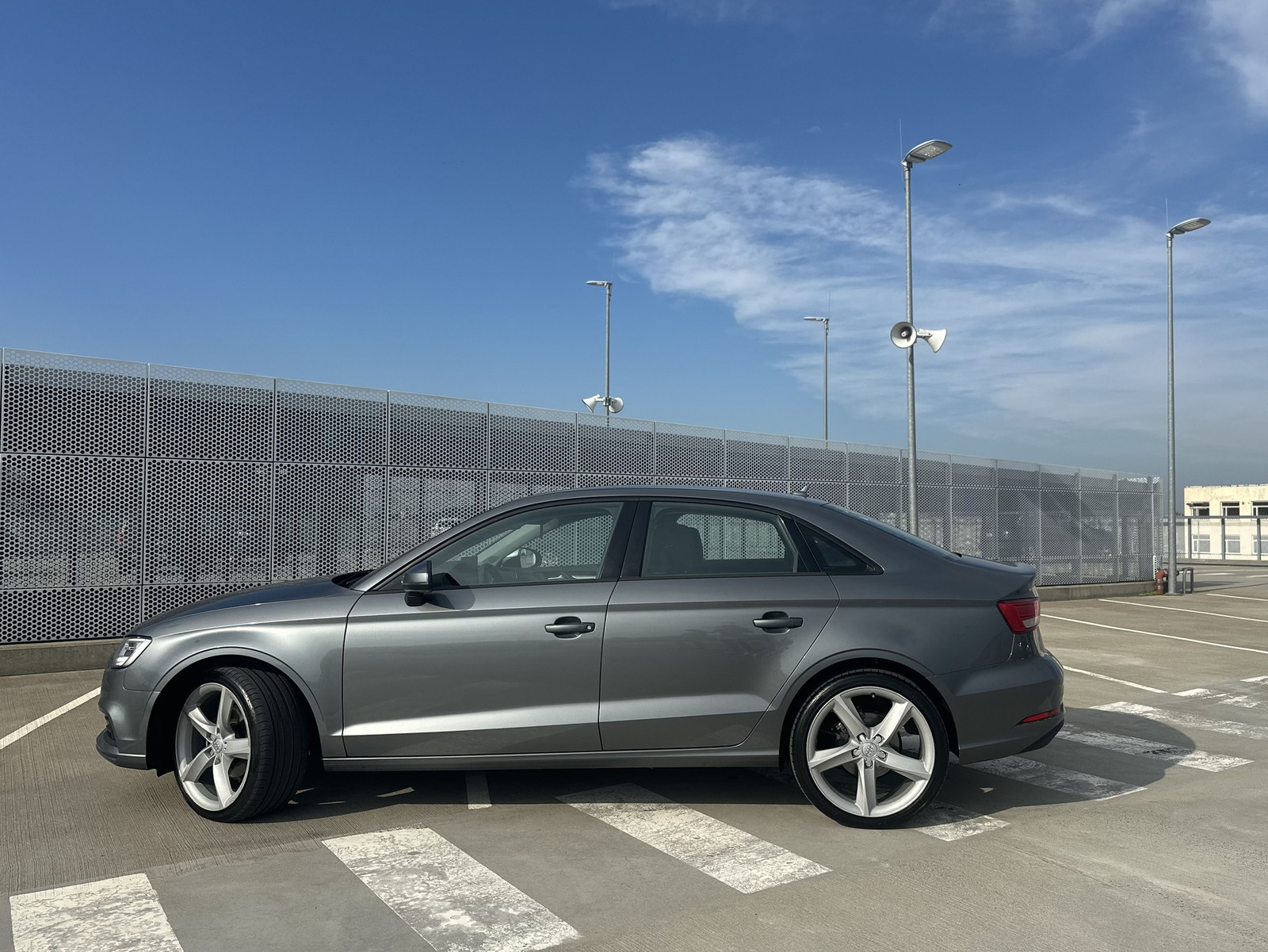 Audi A3 2017, photo 6/23