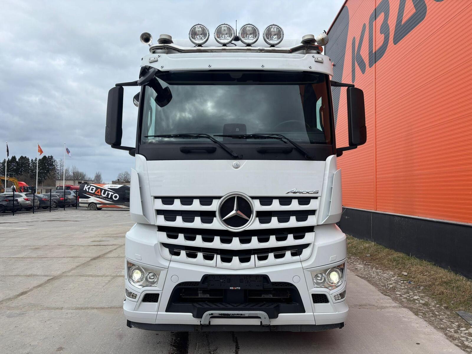 Mercedes-Benz Arocs 3251 8x4*4 2017, kuva 3/10
