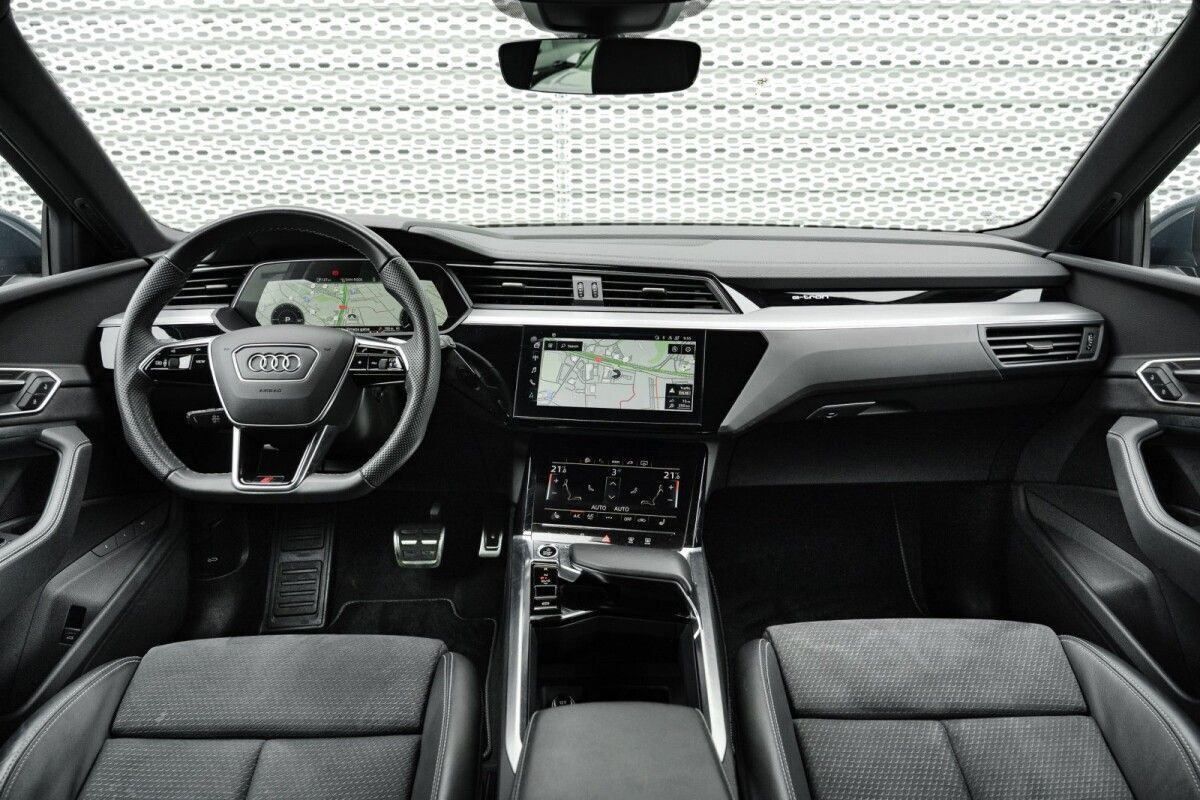 Audi Q8 e-tron 2023, photo 6/30