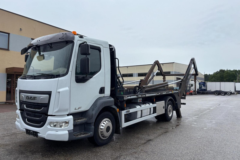 DAF LF, 2019, 295 kW, diesel, automatic