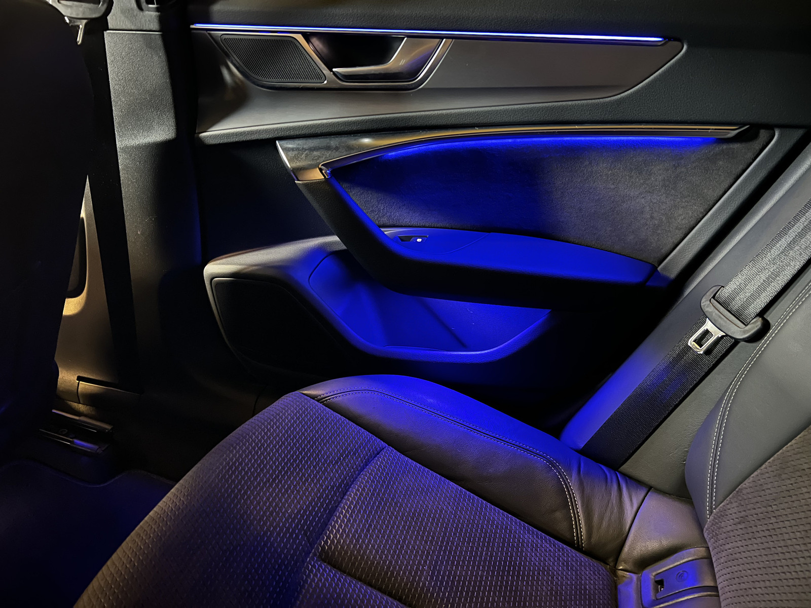 Audi A6 2020, photo 7/10