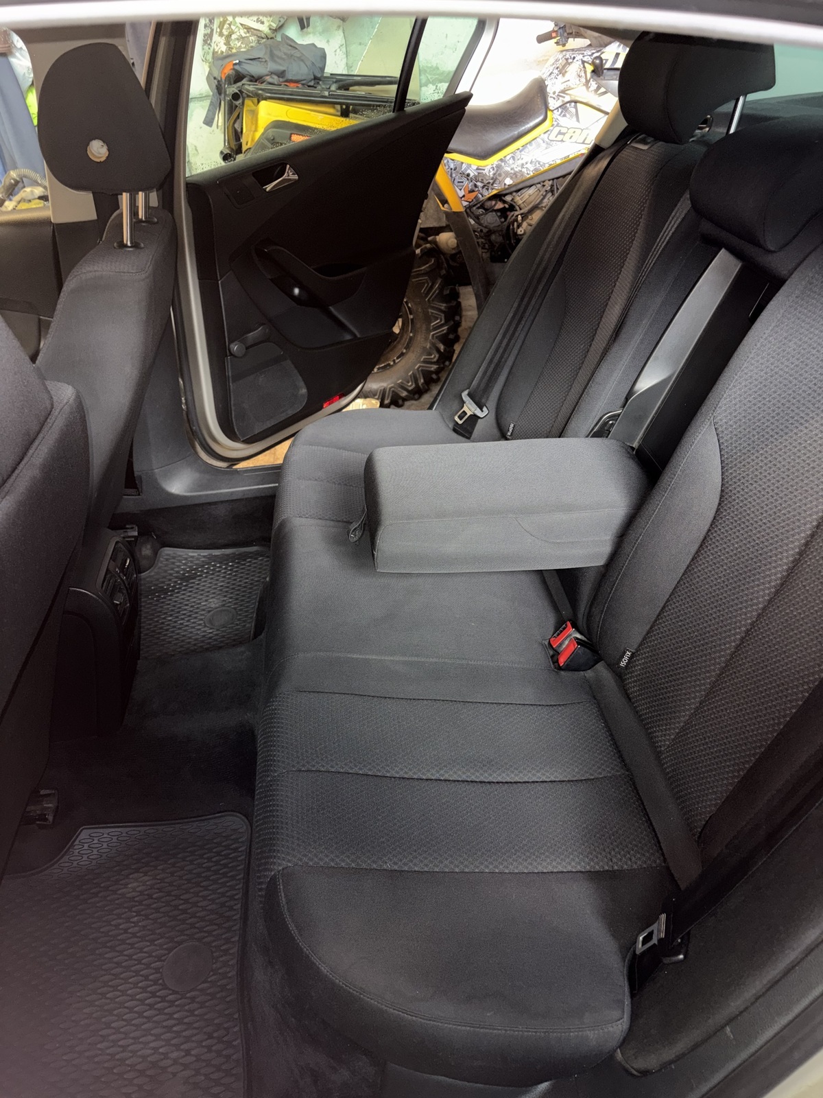 Volkswagen Passat 2007, photo 6/13