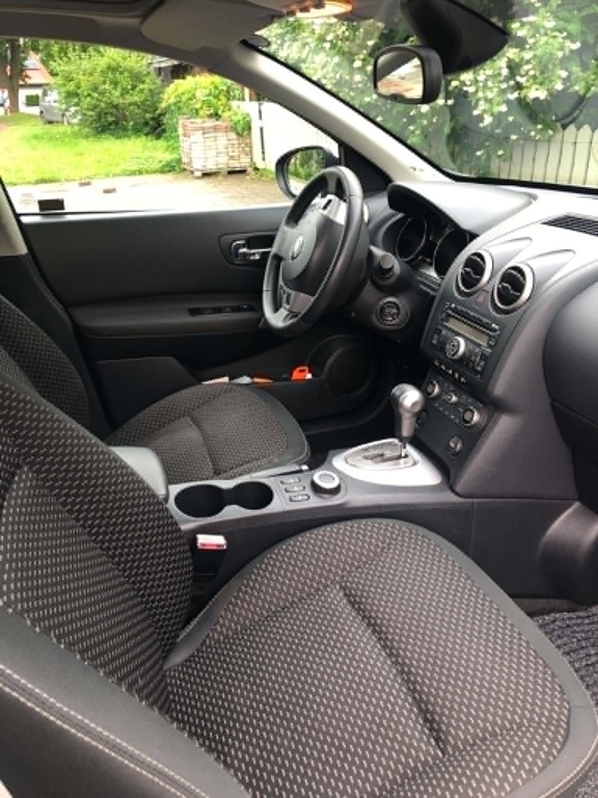 Nissan Qashqai 2008, kuva 6/10