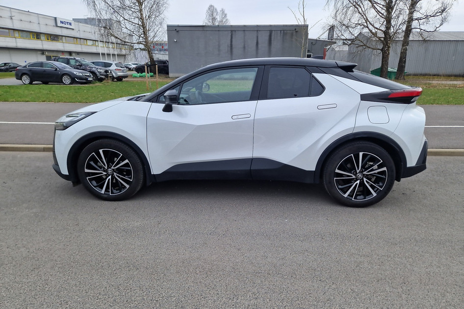Toyota C-HR, 2024, 1.8, 72 kW, hübriid (bensiin/elekter), automaat, esivedu