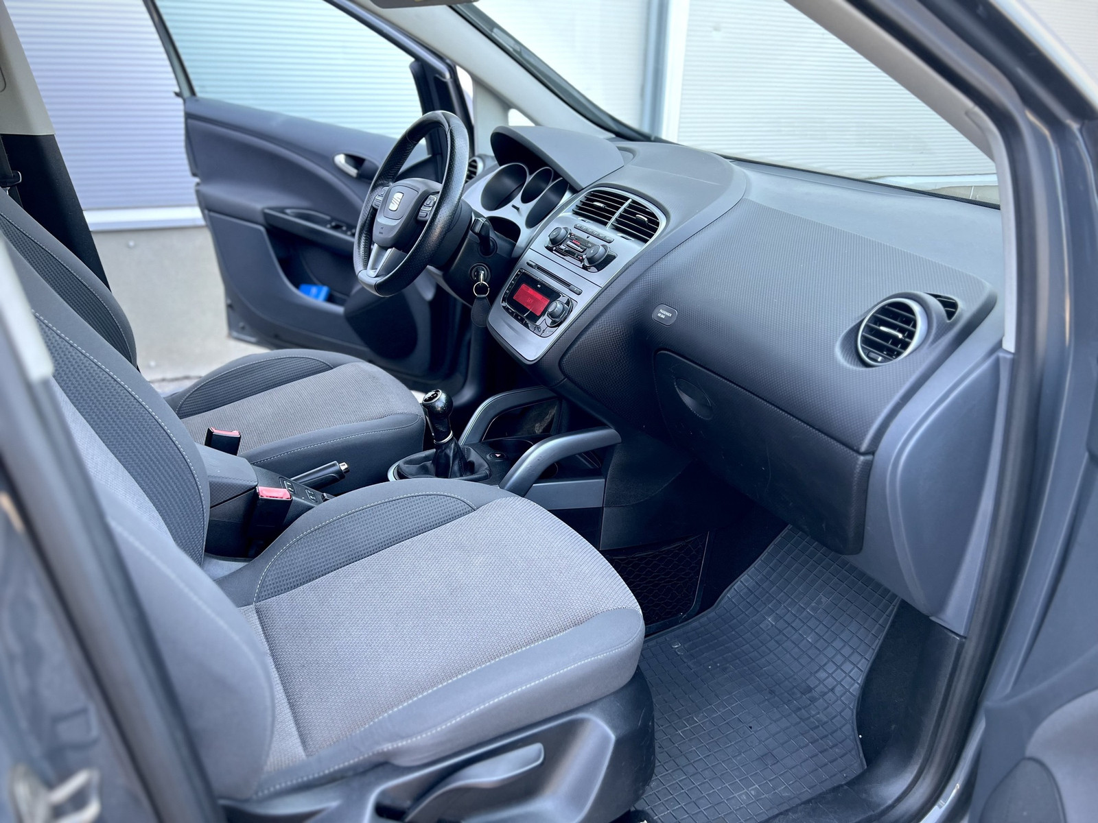 SEAT Altea 2010, kuva 7/9