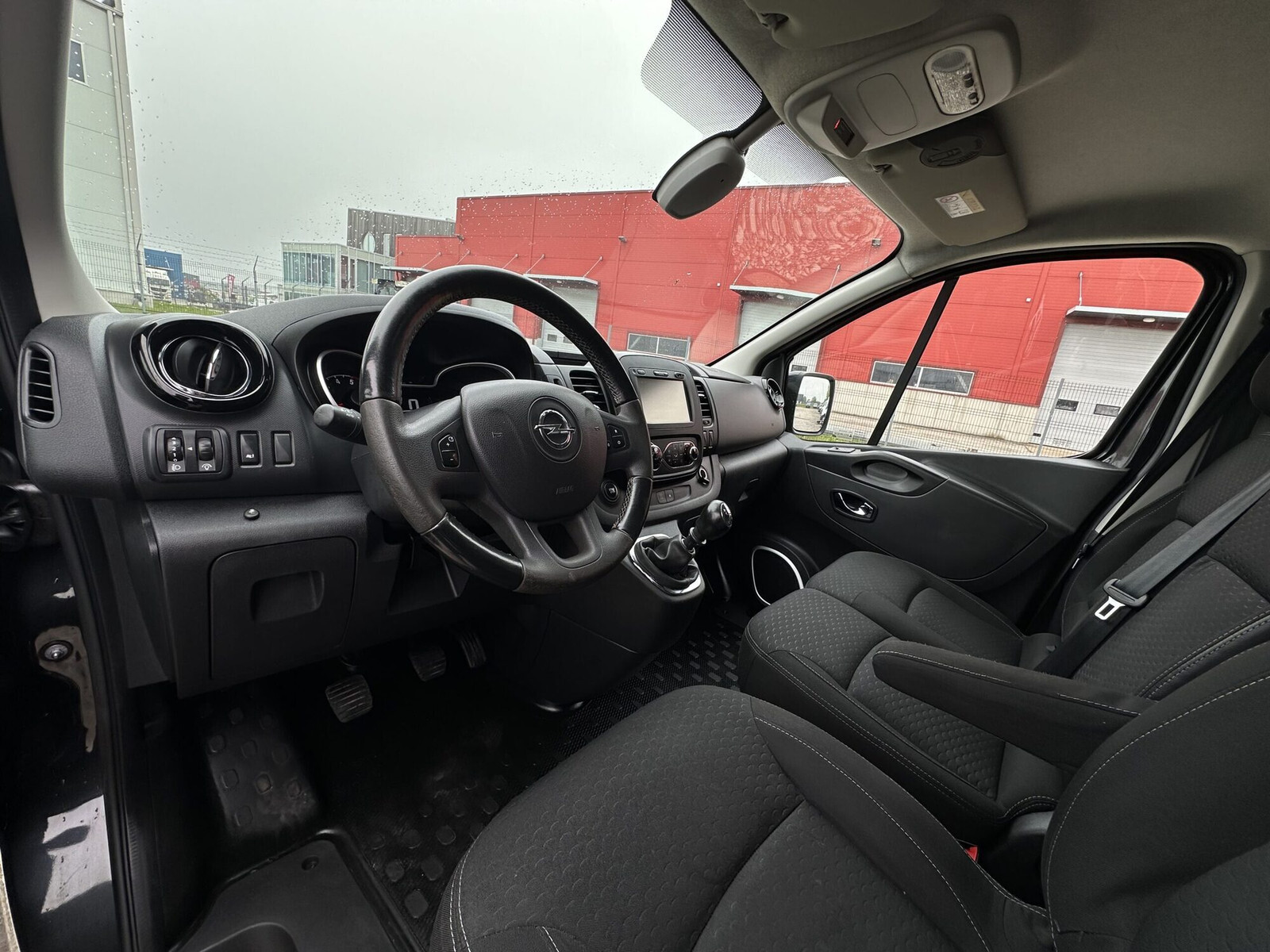 Opel Vivaro 2018, kuva 5/17
