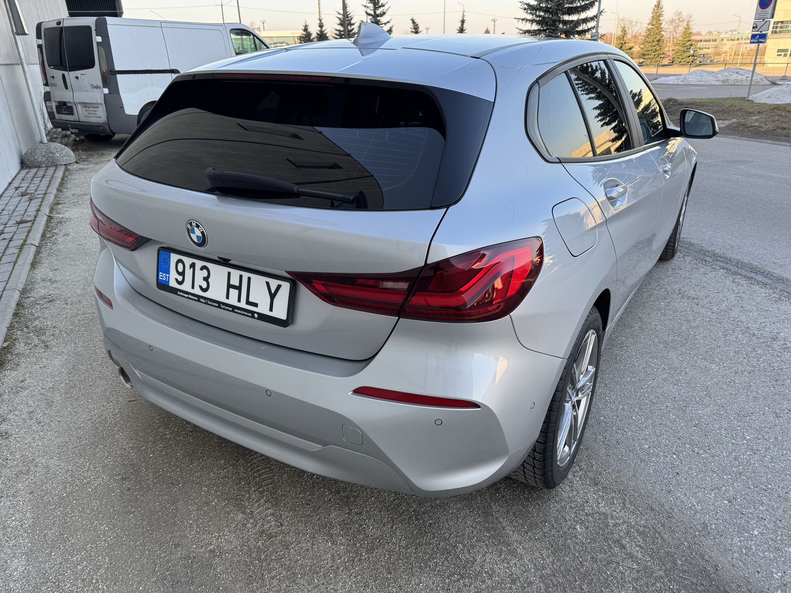 BMW 118 2021, kuva 4/11