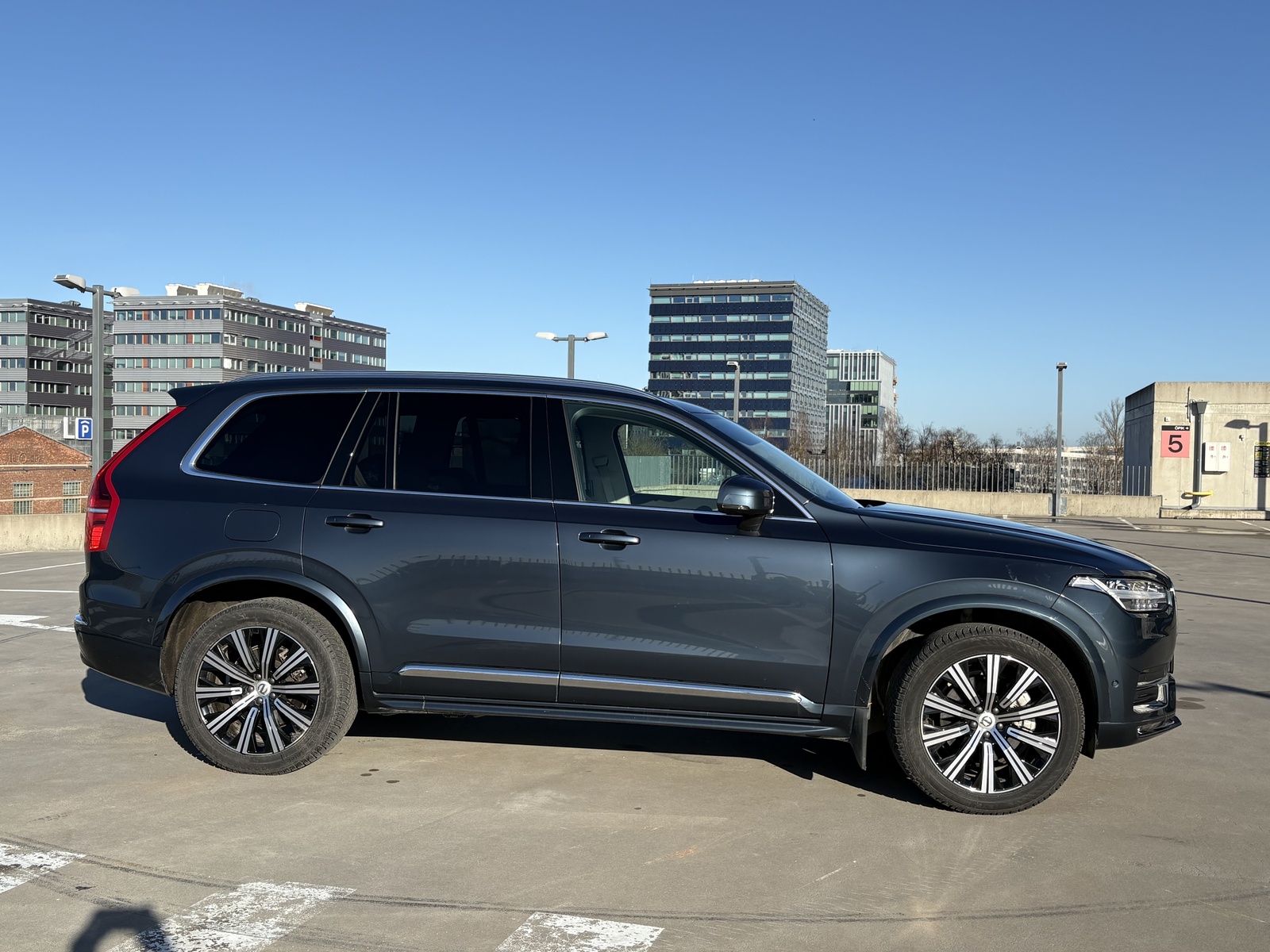 Volvo XC90 2024, photo 2/14