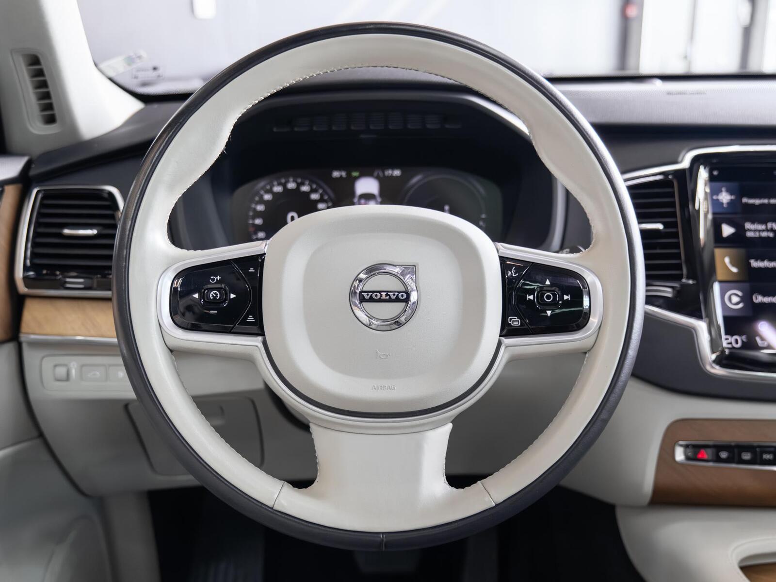 Volvo XC90 2021, photo 6/15