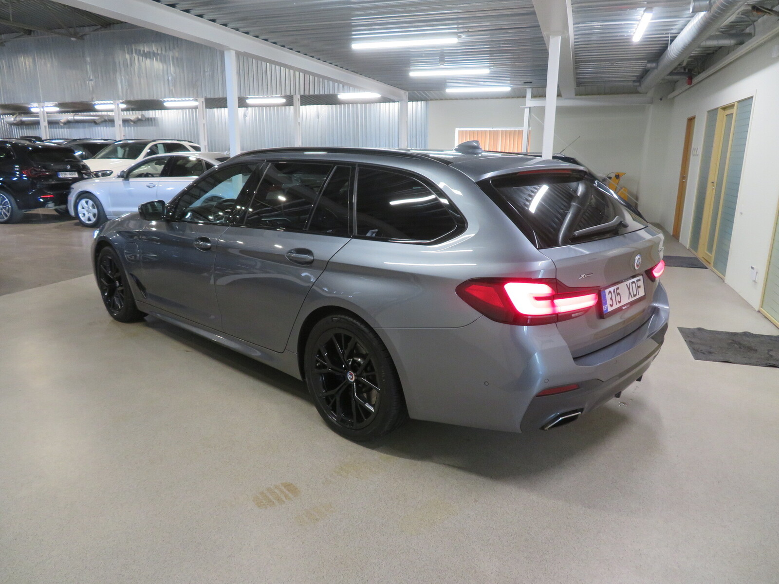 BMW 530 2022, photo 2/16