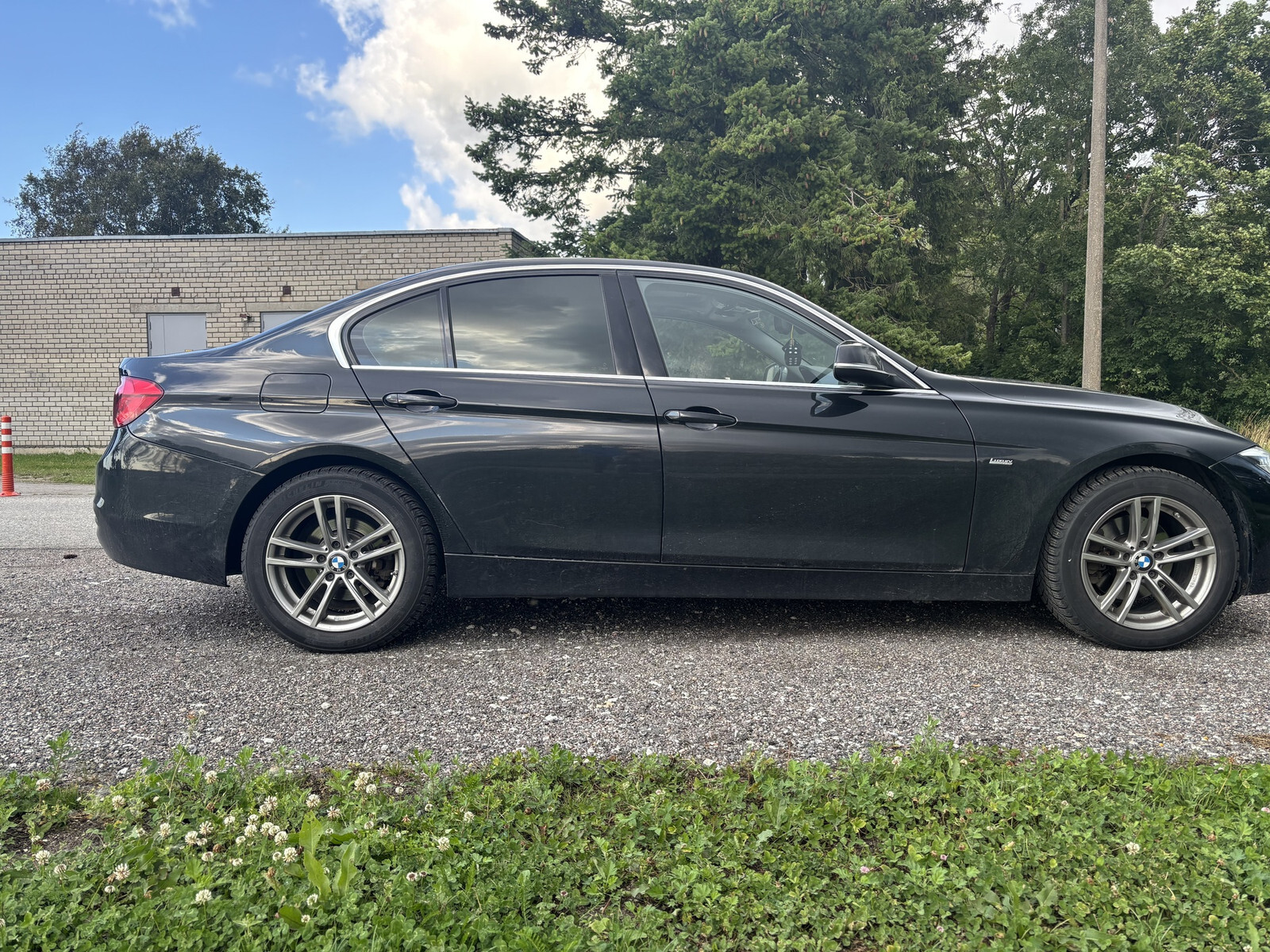 BMW 320 2016, photo 7/10