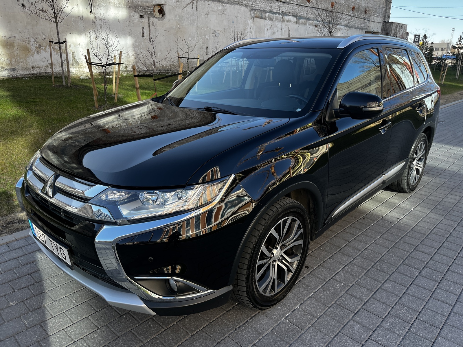 Mitsubishi Outlander 2016, photo 2/12