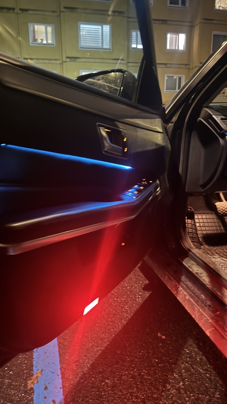 Mercedes-Benz E 200 2014, kuva 5/8