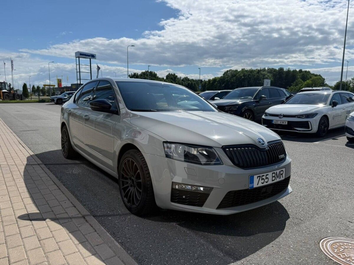 Škoda Octavia 2014, photo 2/35