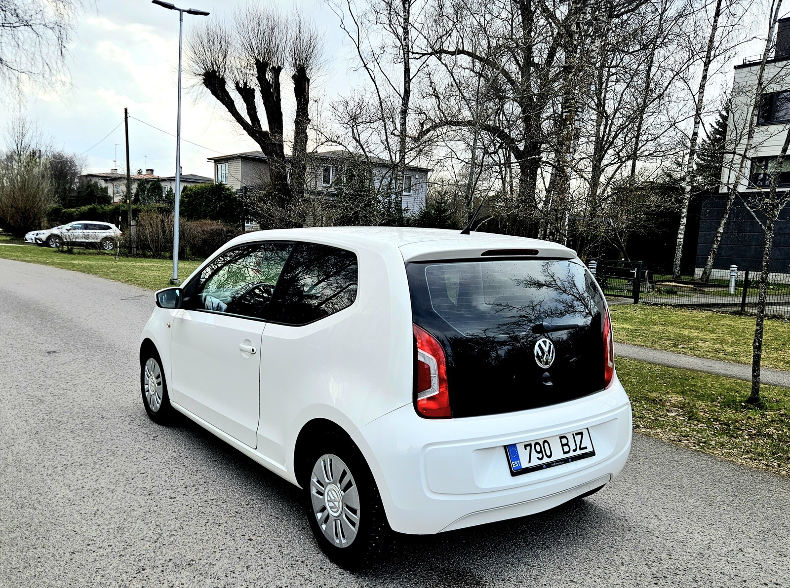 Volkswagen up! 2013, kuva 6/12