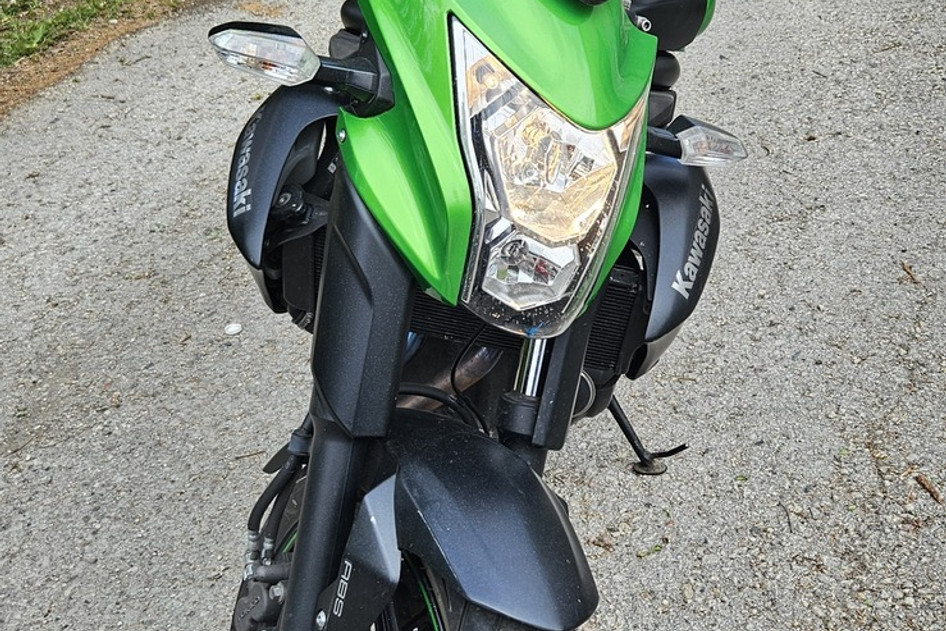 Kawasaki, 2015, 0.6, 53 kW, bensiin, manuaal, tagavedu