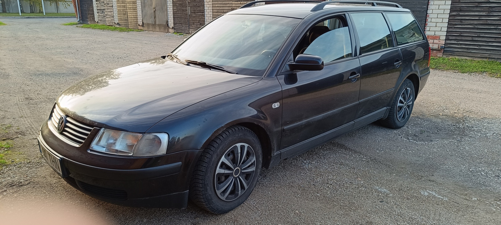 Volkswagen Passat Variant 2000, photo 2/4