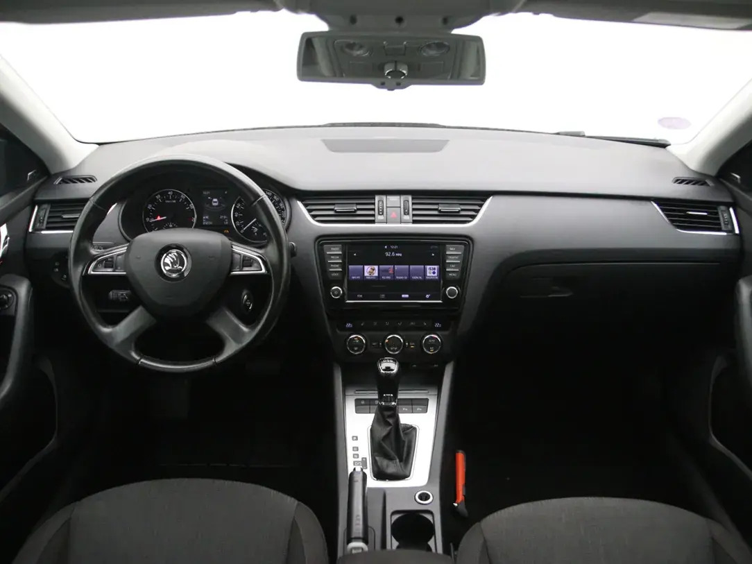 Škoda Octavia 2014, photo 2/33
