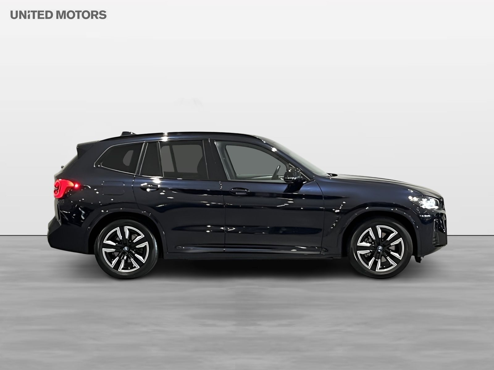 BMW iX3 2024, photo 3/34