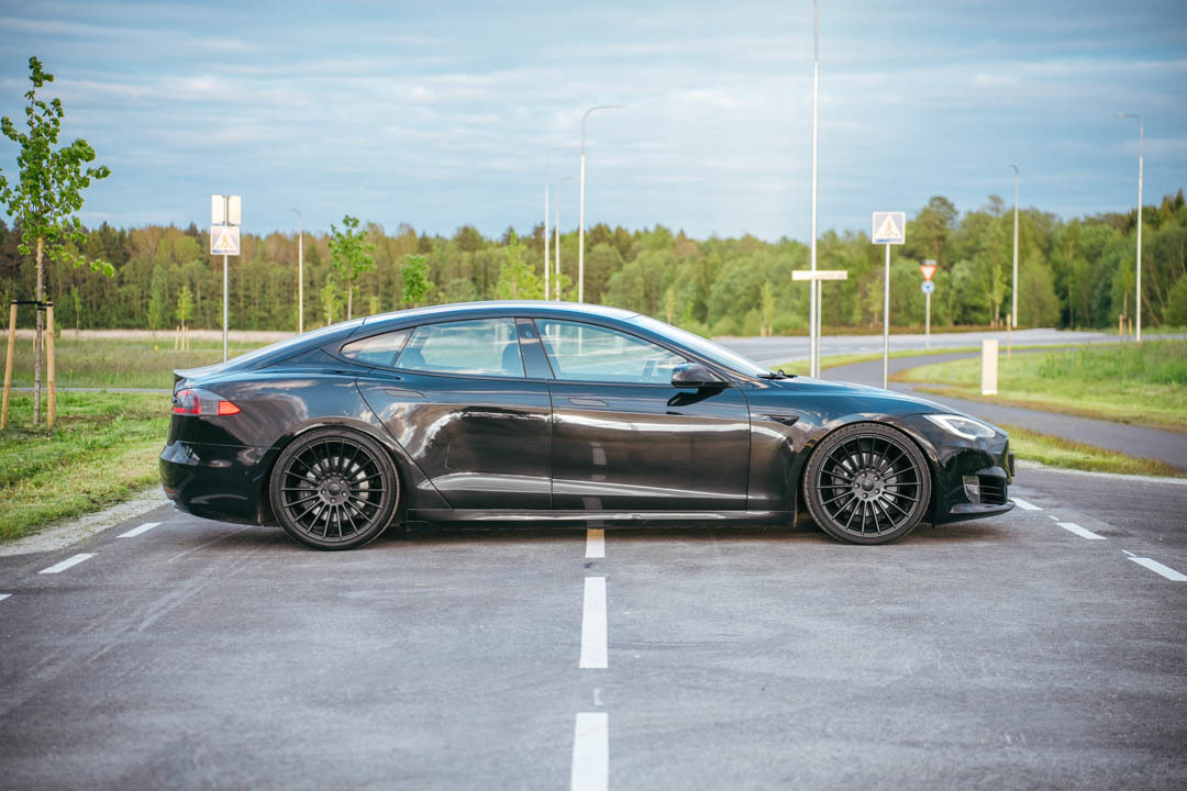 Tesla Model S 75D 2018, kuva 6/10
