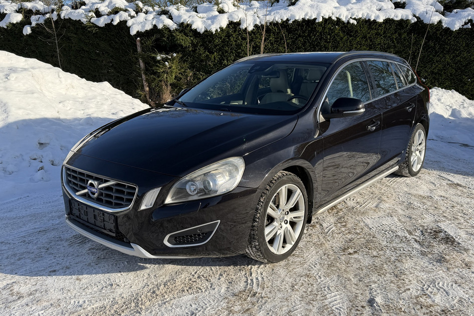 Volvo V60, 2011, 2.0, 120 kW, diesel, automatic, front-wheel drive