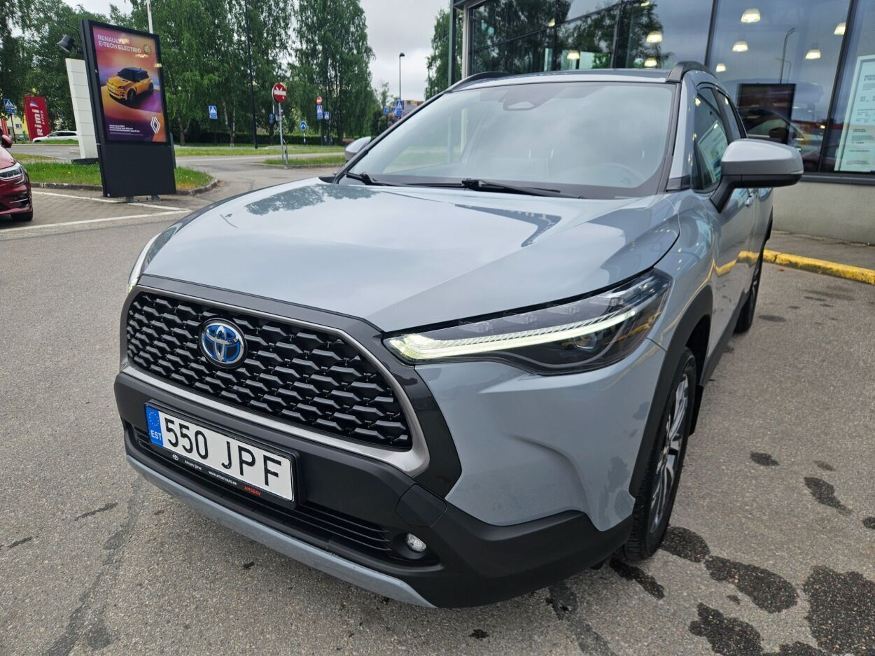 Toyota Corolla Cross 2023, photo 2/9