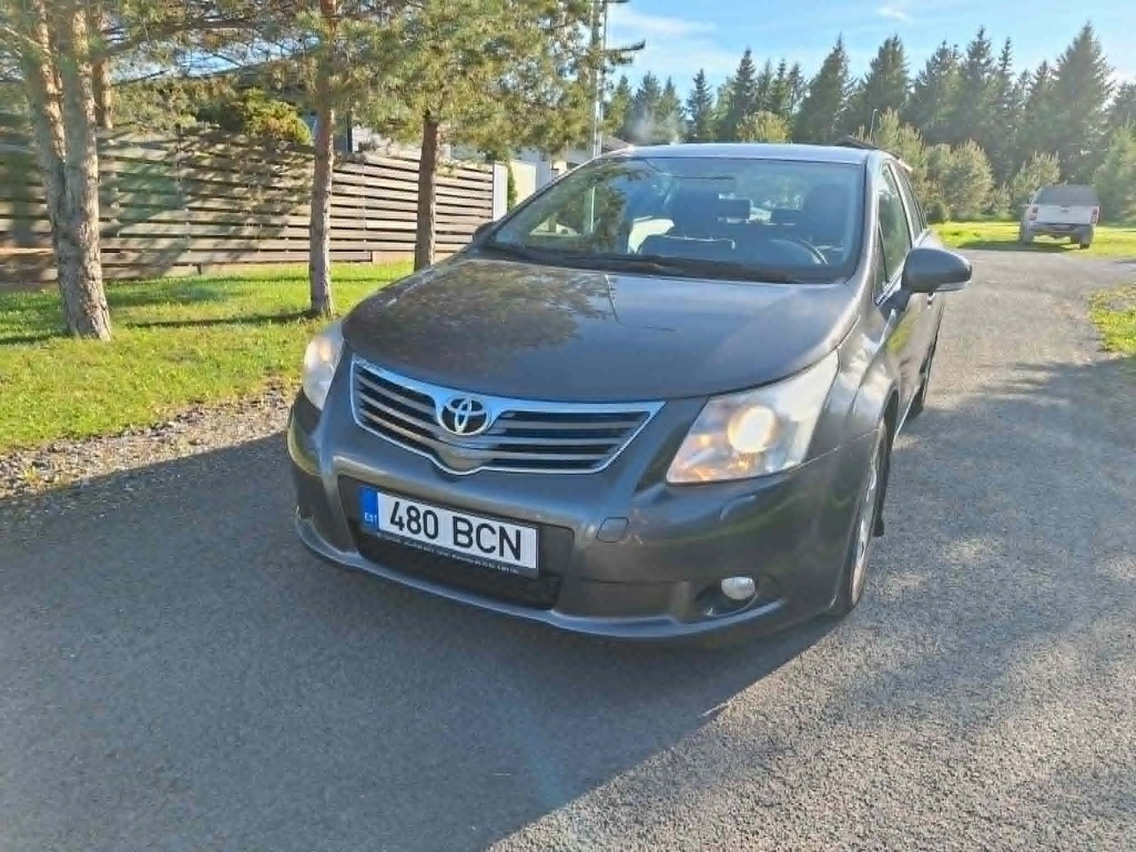 Toyota Avensis 2010, photo 2/12