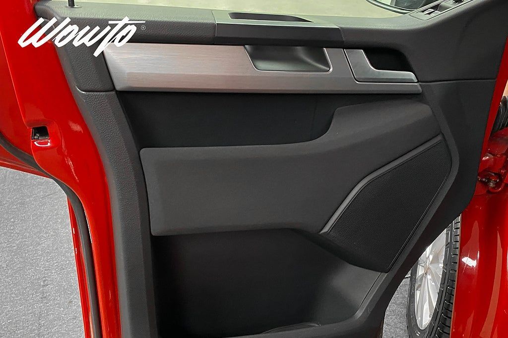 Volkswagen Multivan 2015, photo 7/31