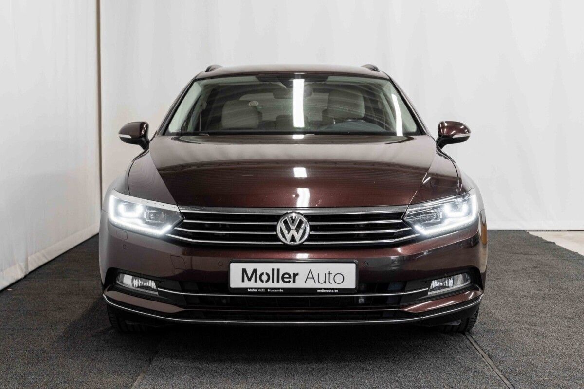 Volkswagen Passat 2017, photo 2/10