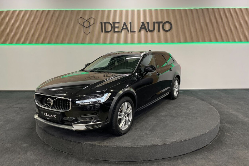 Volvo V90 Cross Country, 2022, 2.0, 145 kW, hibridas (dyzelis/elektra), automatinė, visų varomųjų ratų pavara