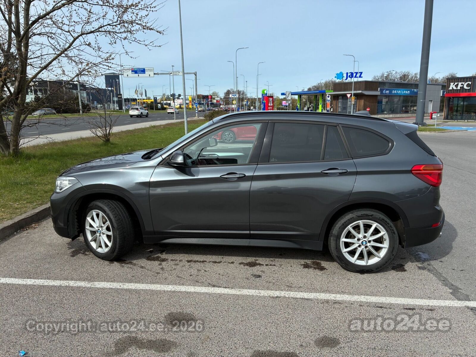 BMW X1 2018, photo 6/17