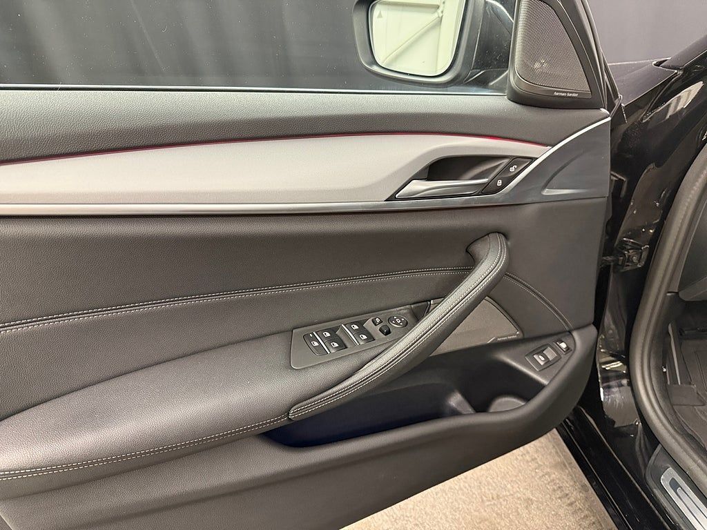 BMW 530 2022, photo 7/30