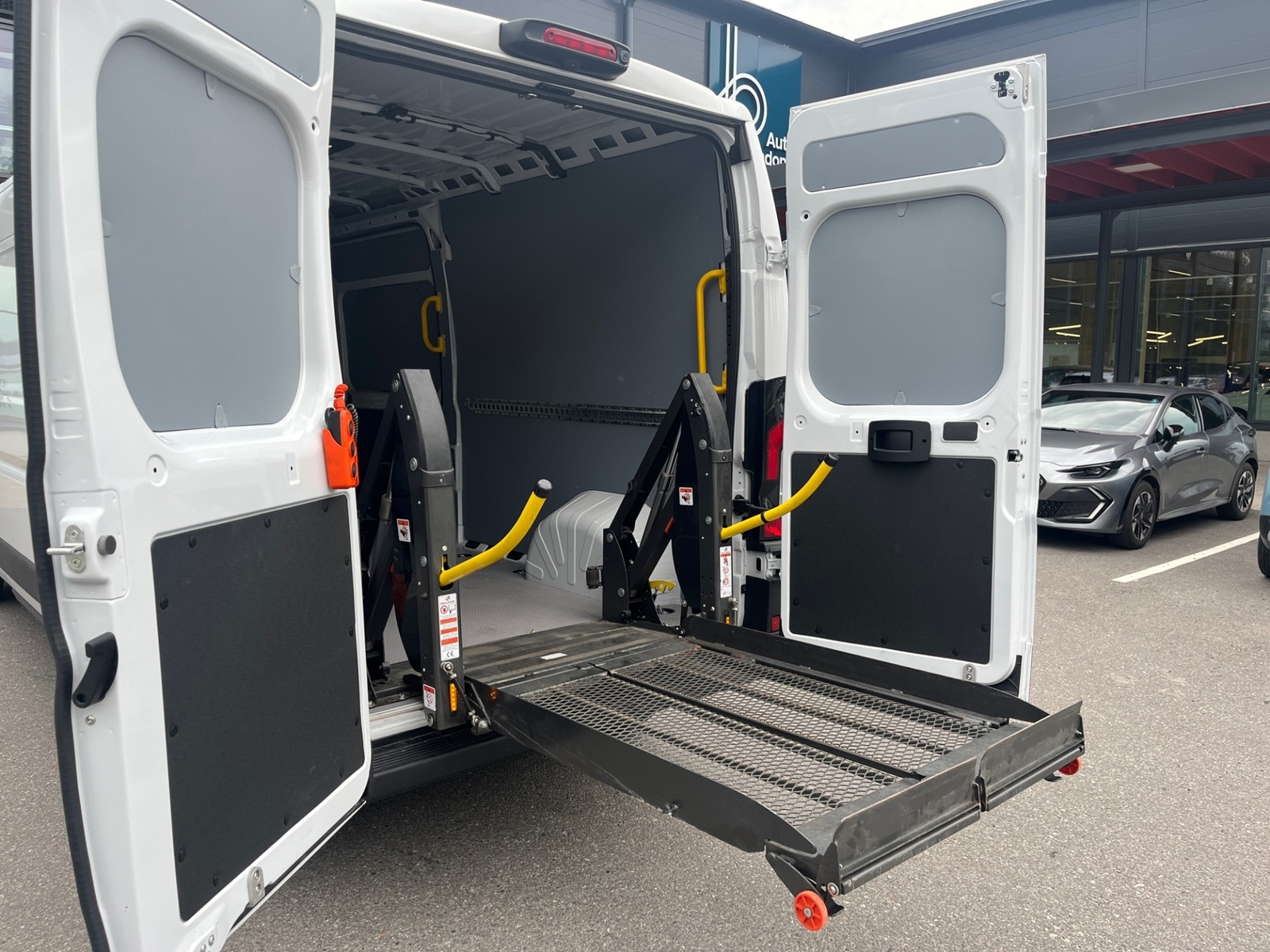 Toyota Proace Max 205kW 2025, kuva 2/7