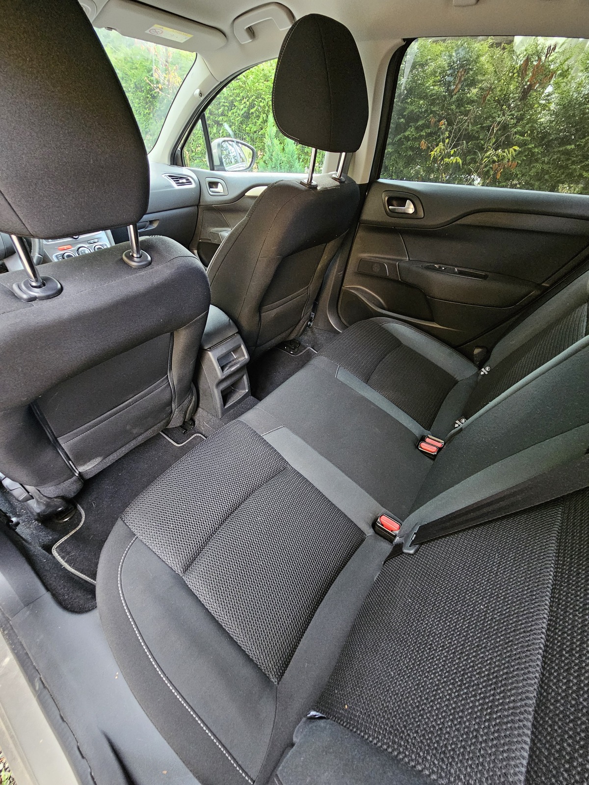 Citroën C4 2018, photo 4/6