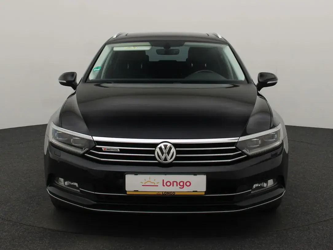 Volkswagen Passat 2015, photo 3/10