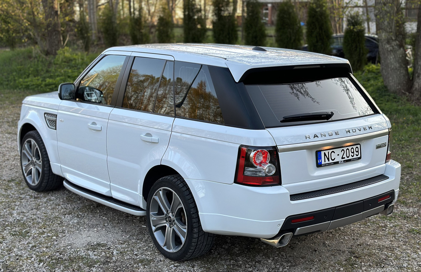 Land Rover Range Rover Sport 2013, kuva 2/10