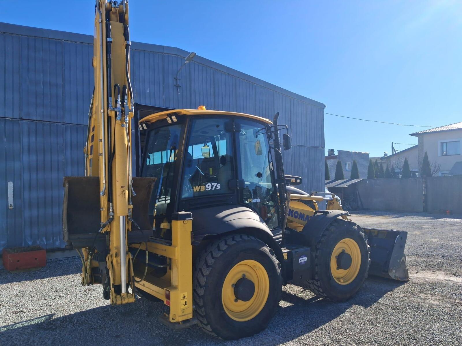 Komatsu WB97S, kuva 5/27