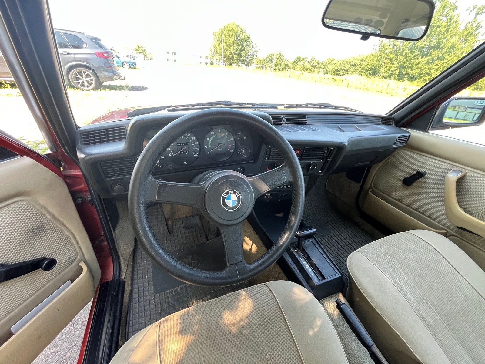 BMW 320 1982, photo 6/10