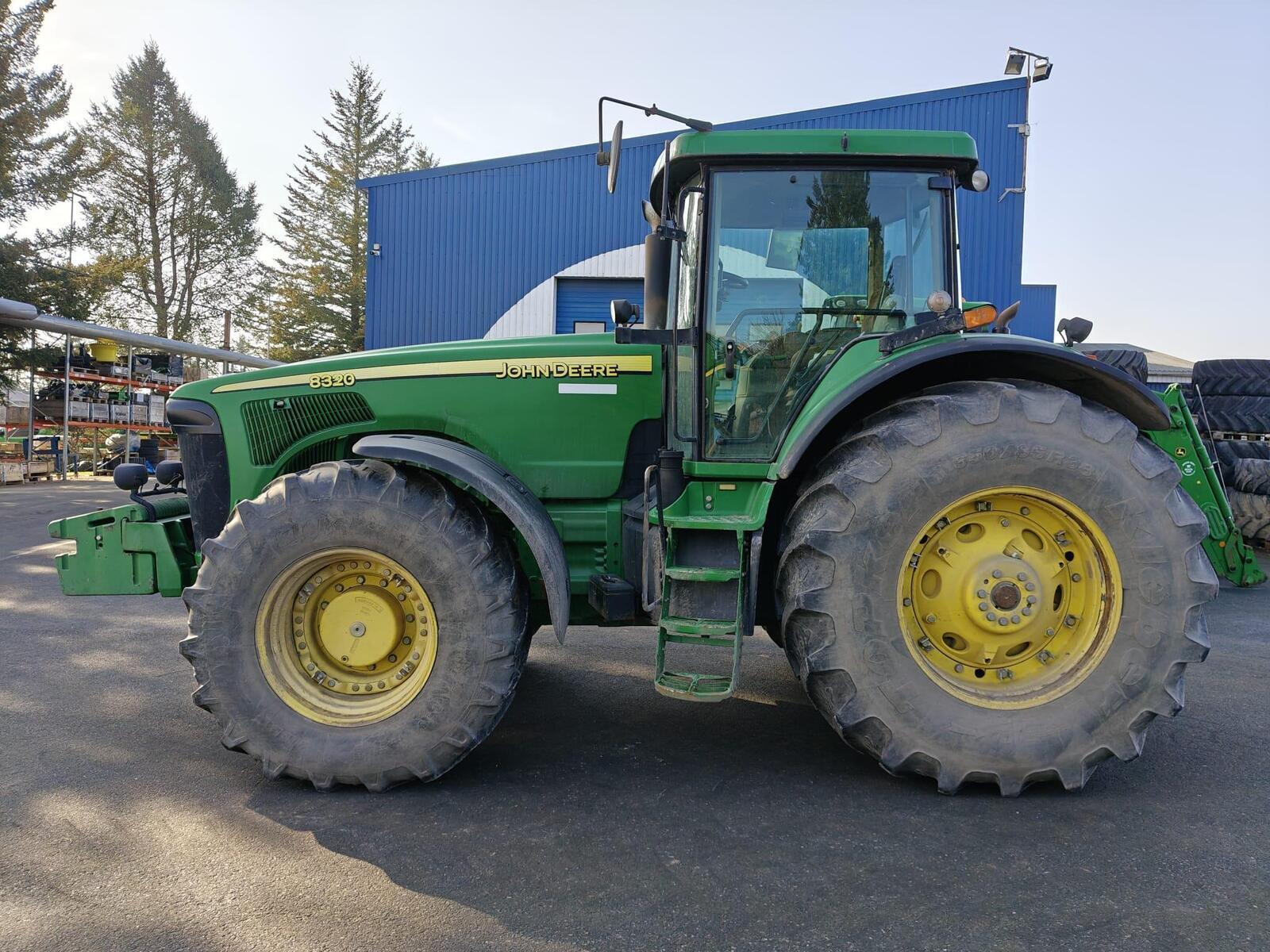 John Deere 8320, photo 6/18