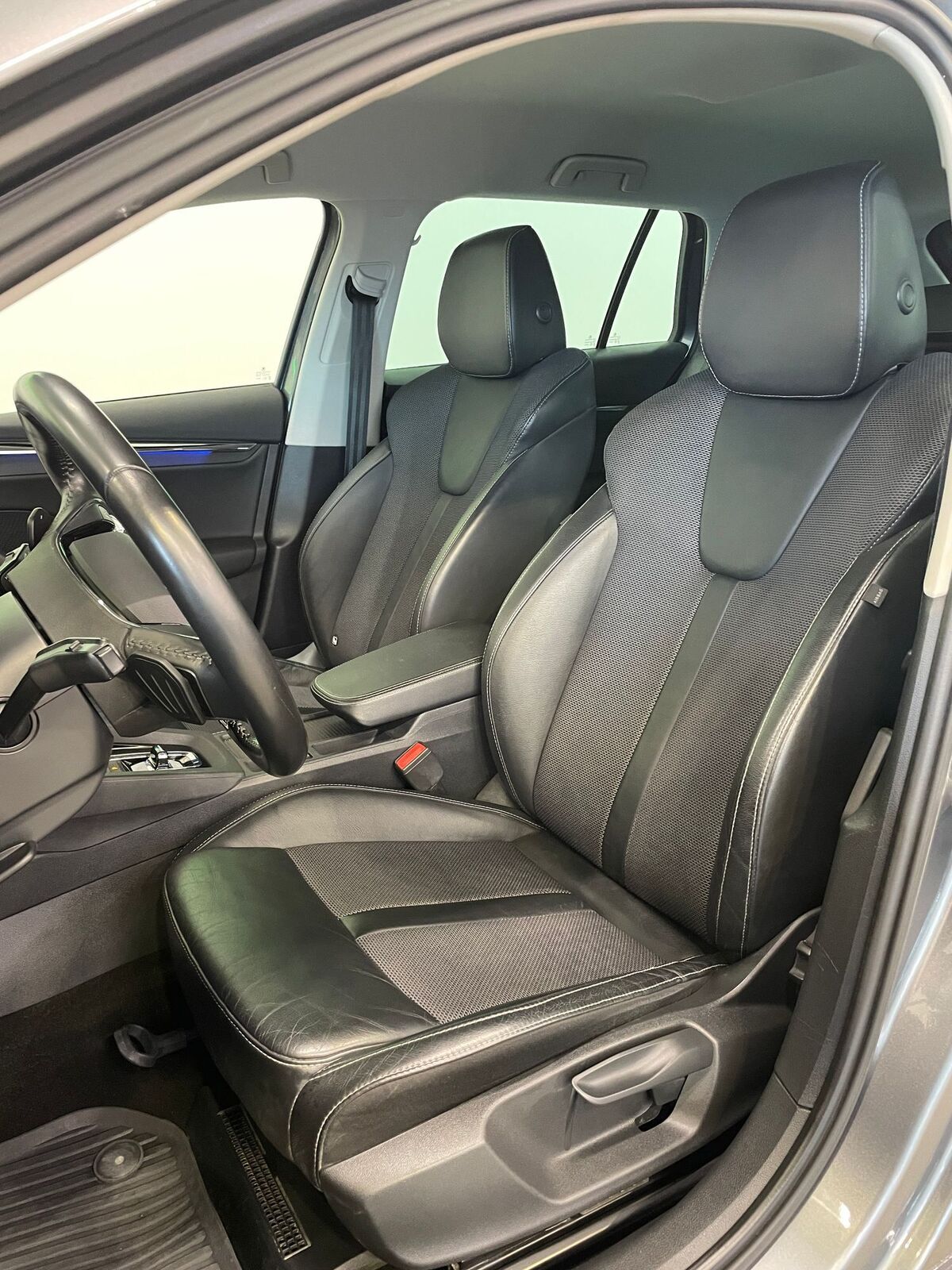 Škoda Octavia 2023, photo 7/19