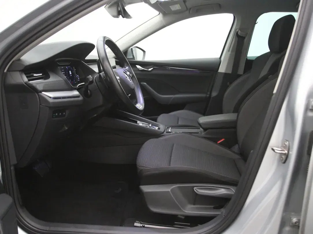 Škoda Octavia 2022, photo 4/33