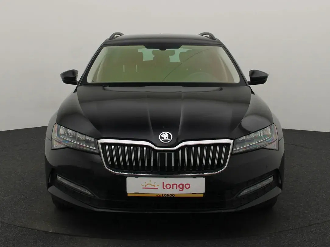 Škoda Superb 2021, photo 3/33