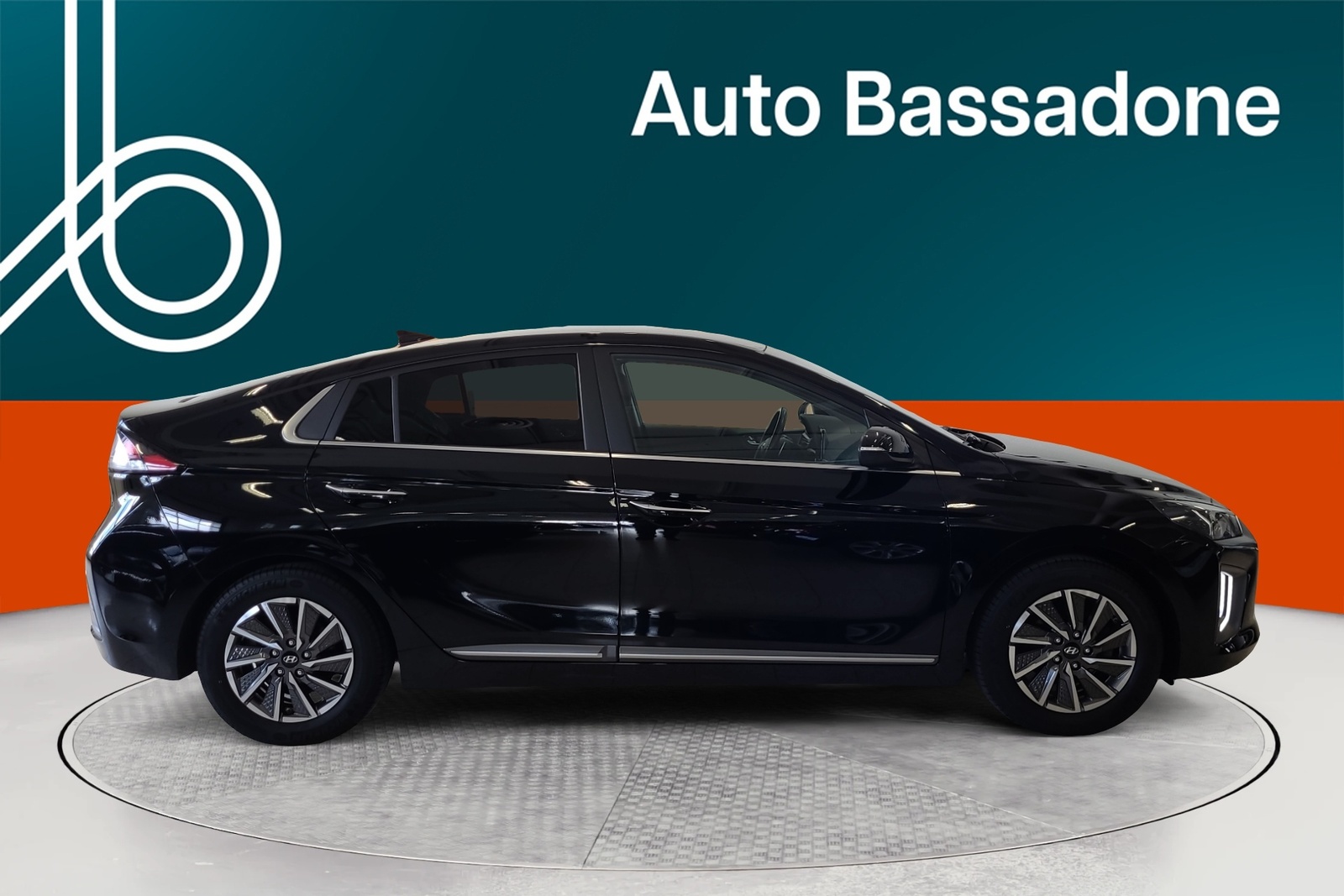 Hyundai Ioniq 2021, photo 6/10