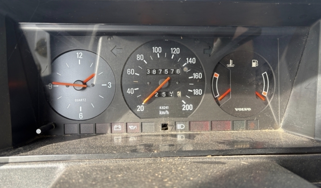 Volvo 240 GL 1987, photo 5/5