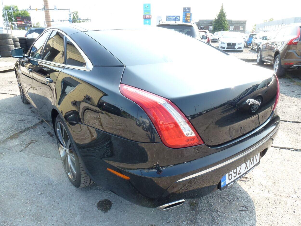 Jaguar XJ 2010, photo 4/6
