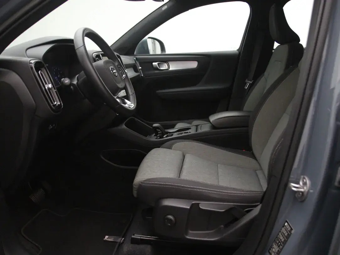 Volvo XC40 Core Core 1.5 95kW 2022, photo 4/32