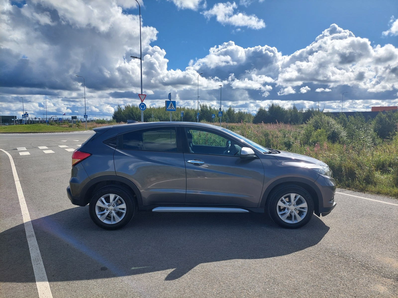 Honda HR-V 2018, photo 6/10