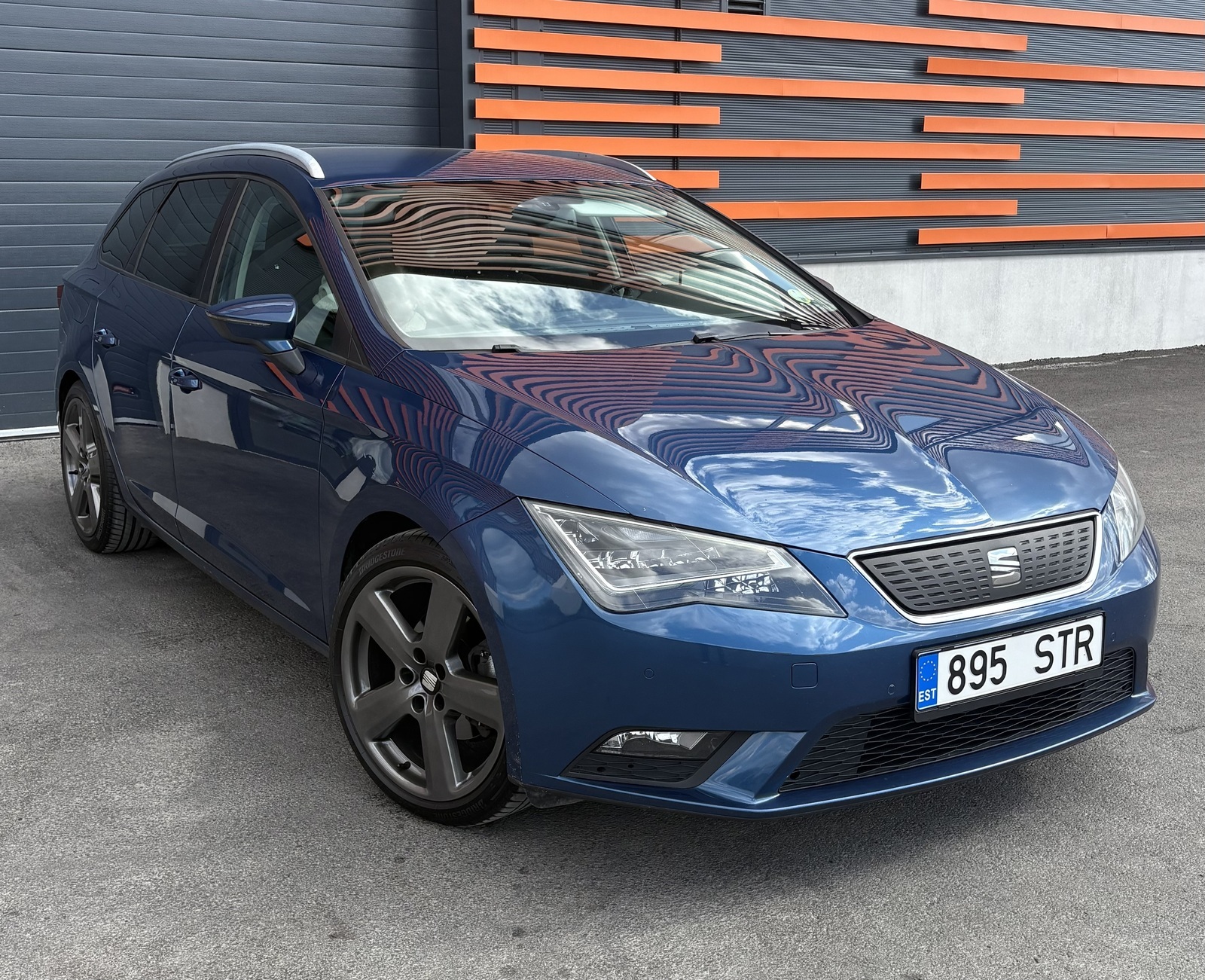 SEAT Leon 1.6 81kW 2014, photo 2/12