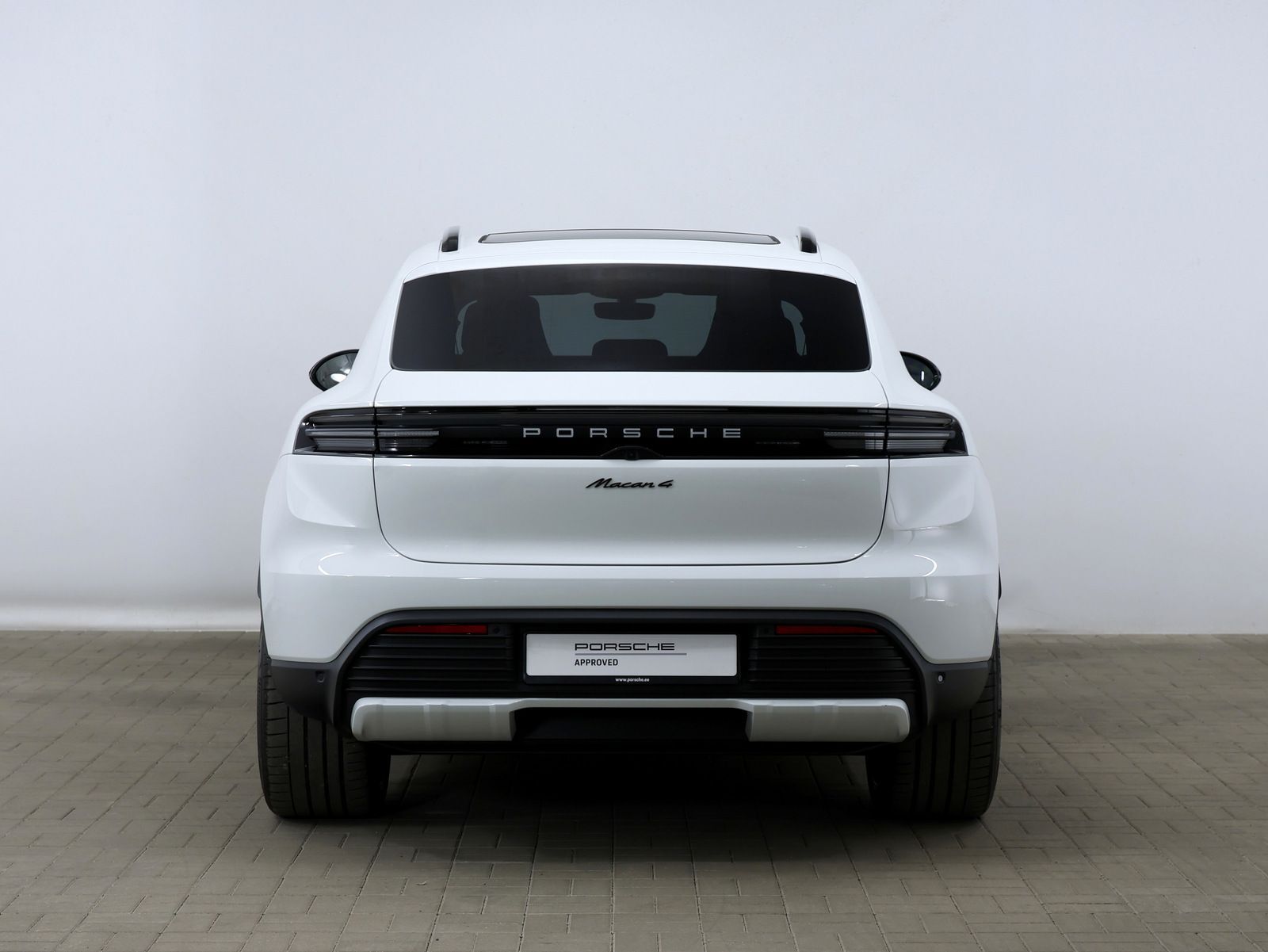 Porsche Macan 4 2024, photo 4/34